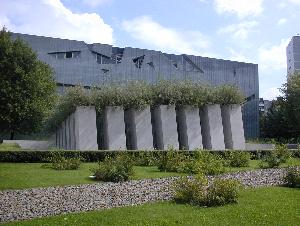 Jewish Museum BerlinCeramics for all situations - Blogerim בלוגרים