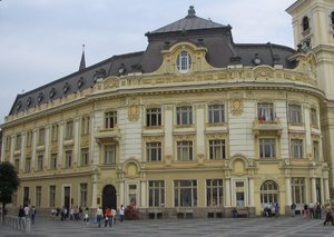 File:Sibiu (Hermannstadt, Nagyszeben) - Large Square (Piața Mare