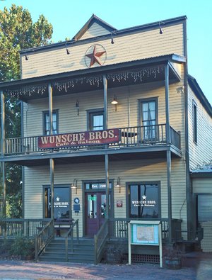 Wunsche Bros. Saloon and Hotel, Spring